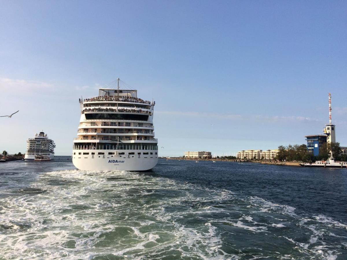 Ferienhaus Am Yachthafen, Moewe Leilighet Rostock Eksteriør bilde
