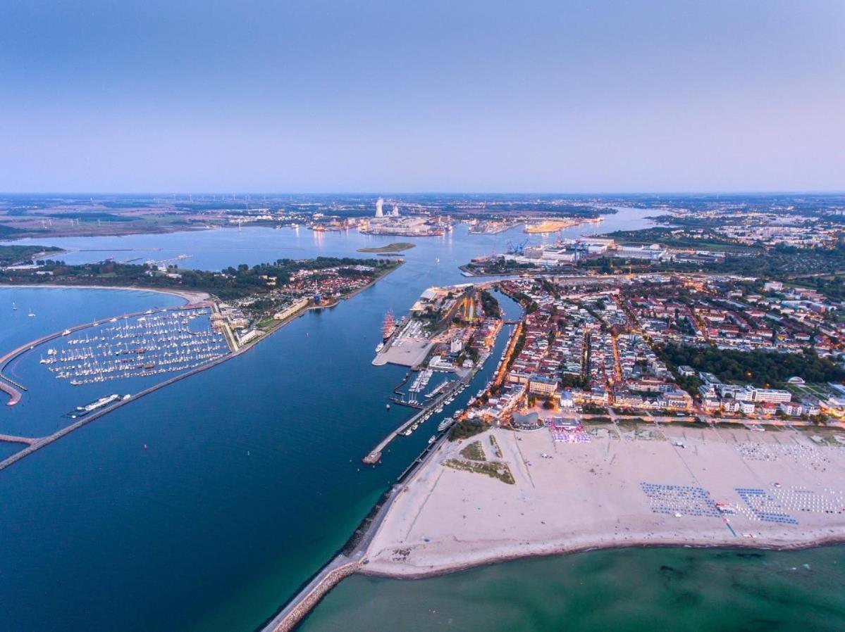 Ferienhaus Am Yachthafen, Moewe Leilighet Rostock Eksteriør bilde